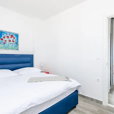 Apartment Luka's - 
